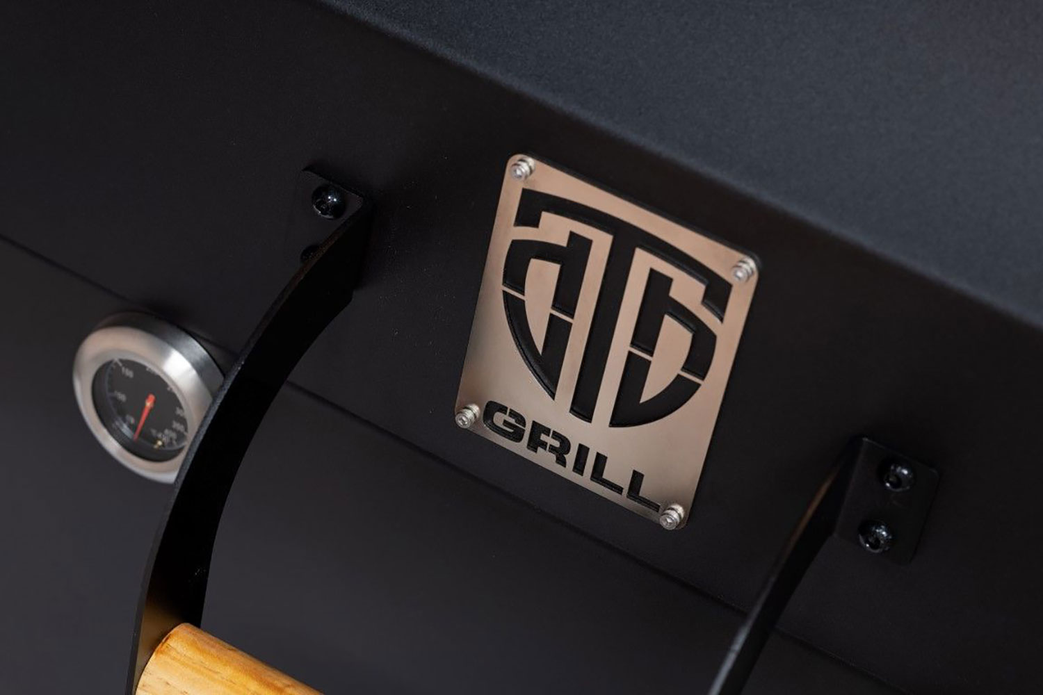 Logo DTB Grill auf Barbeceu